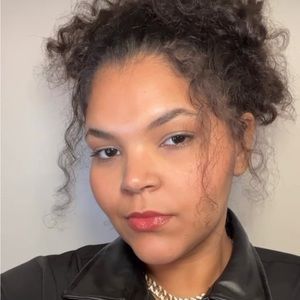 Meet your Posher, Kyla